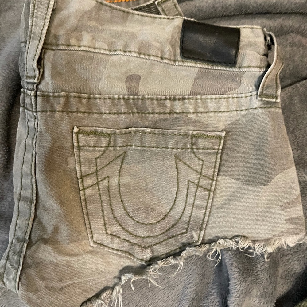 Camo true religion shorts